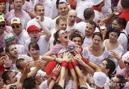 摸奶节视频,传统习俗背后的文化内涵与争议